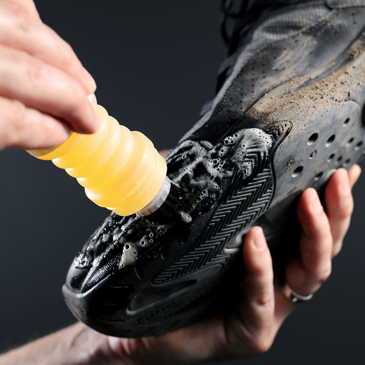 Shampoo Gel Limpieza Tenis Zapatos Sneakers Limpiador Incluye Cepillo Cantidad 175ml